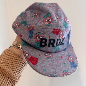 Birdz bubble gum hat